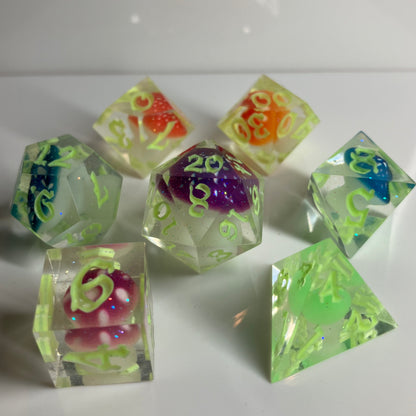 Glowing Mushrooms 7 piece dice set