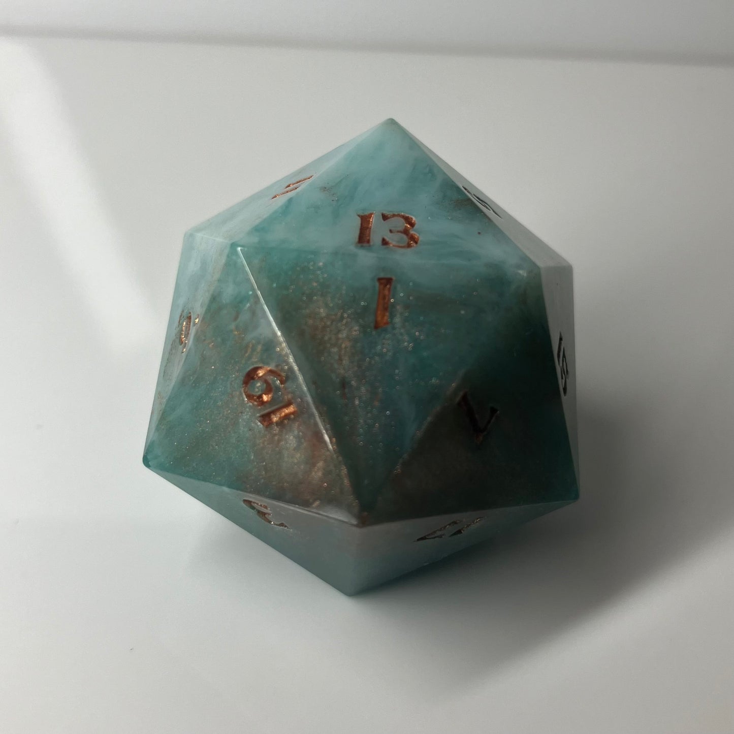 resin 30mm d20 chunk looks like verdigris and copper