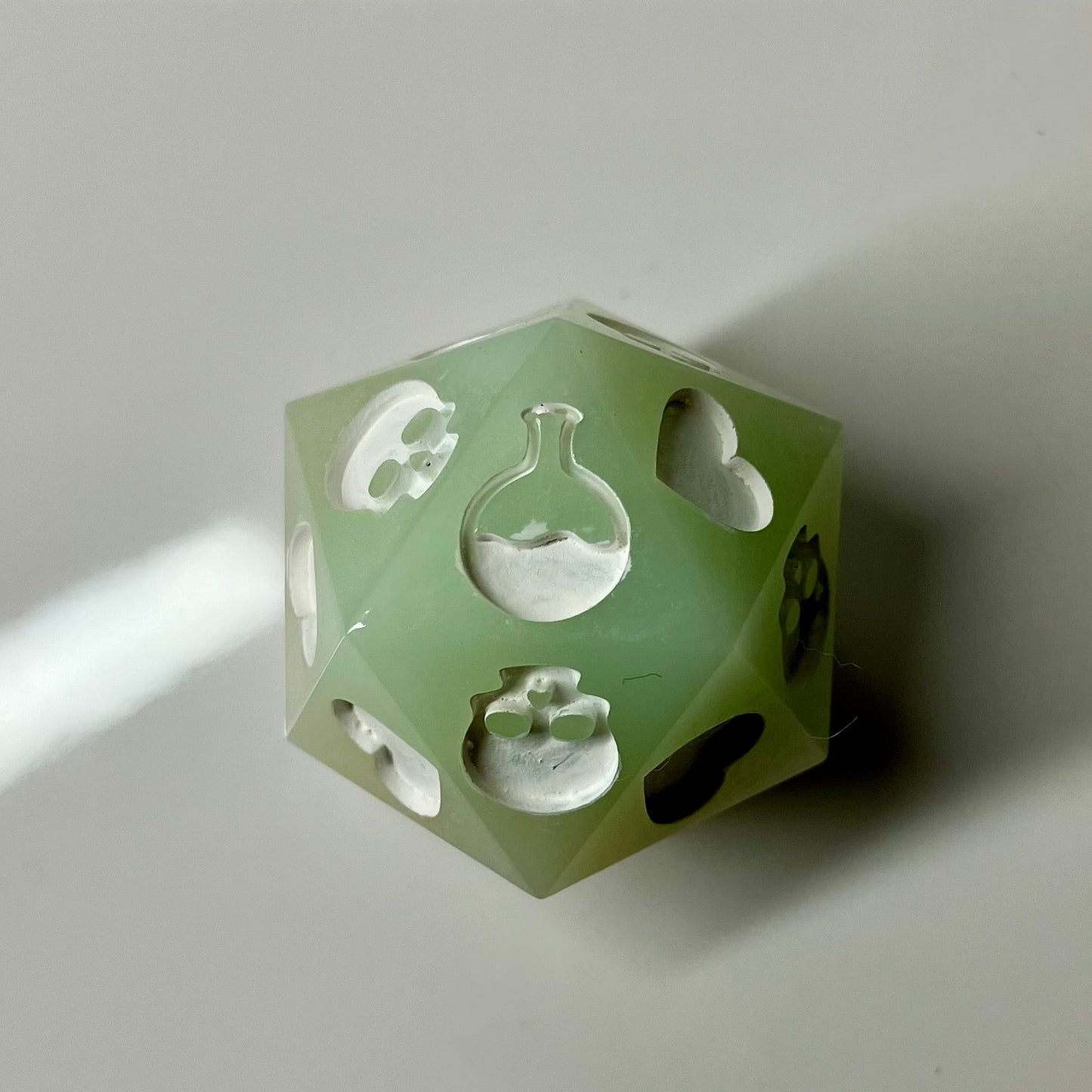pastel d20 death save critical success
