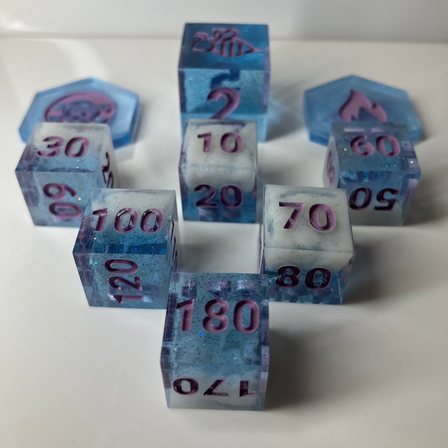 Set of dice with numbers for the Pokemon TCG 