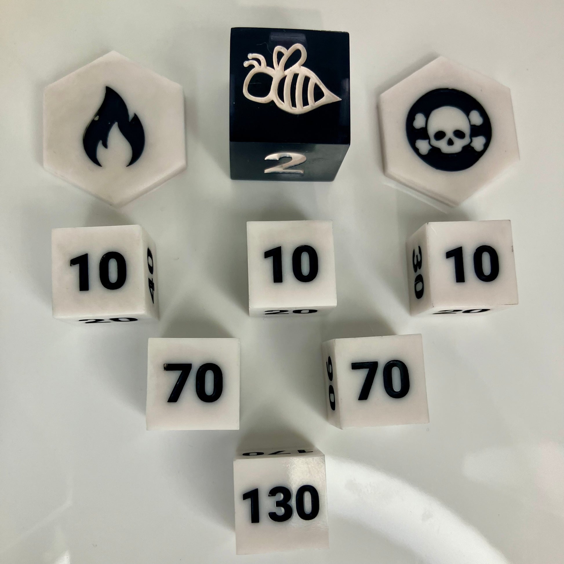 Bone look dice for Pokemon TCG