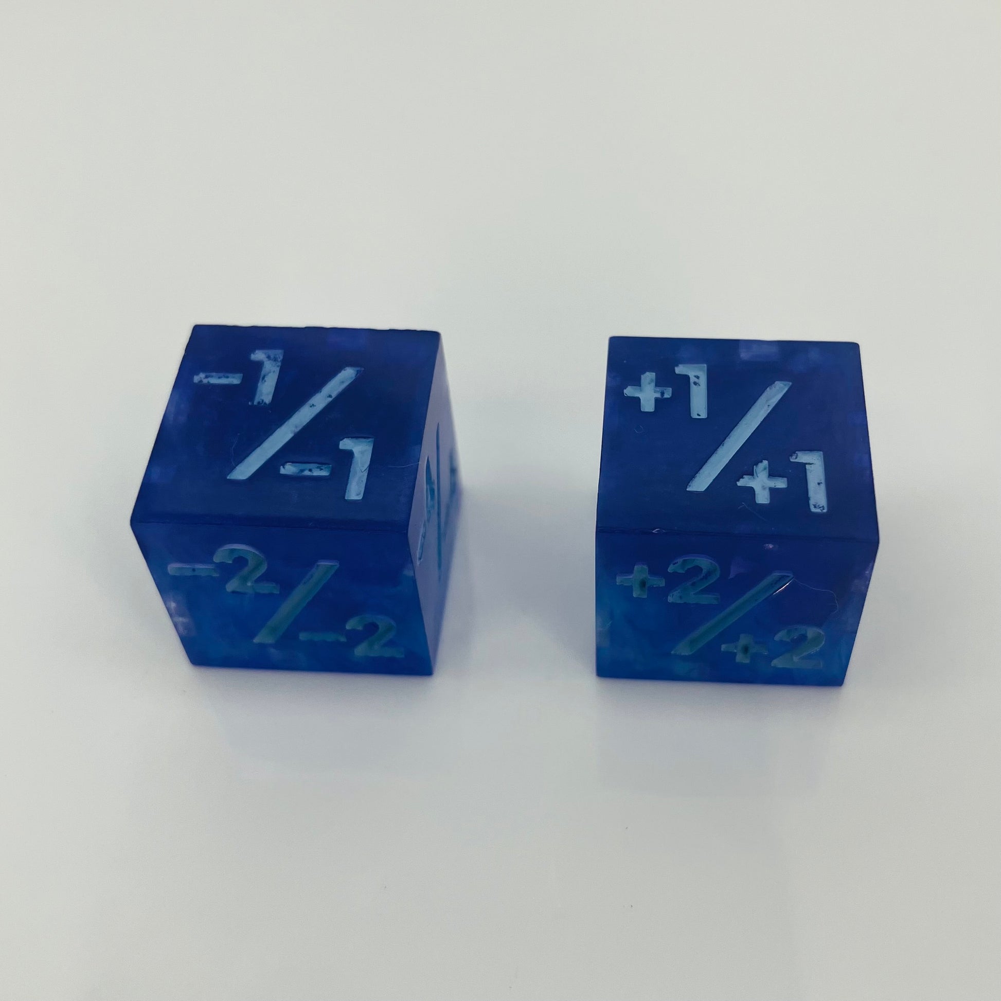 Blue positive and negative counter dice for mtg