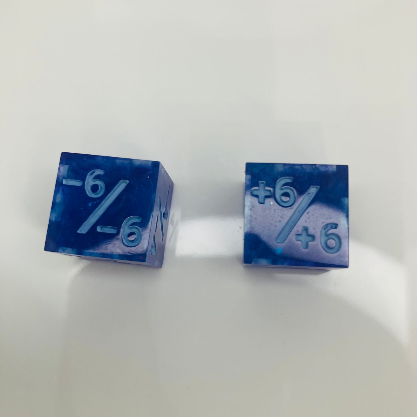 Blue positive and negative counter dice for mtg